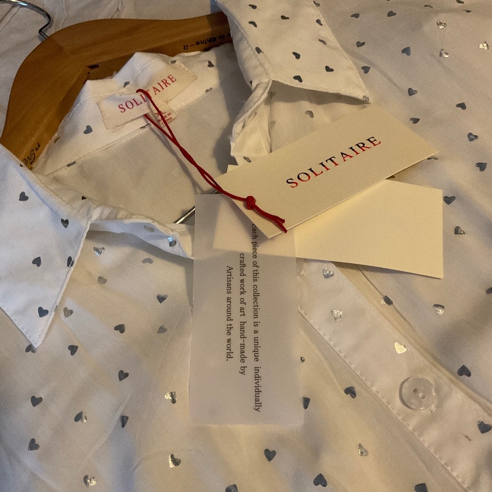 Perfect Valentines Day silver heart shirt. Size XL